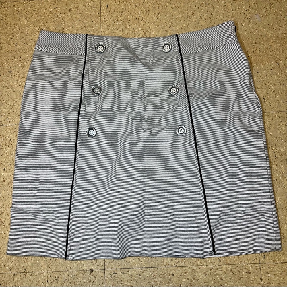 Lizzie Driver Womens Stretch Skirt Skort Tennis‎ Golf White Black Stripe Sz 12